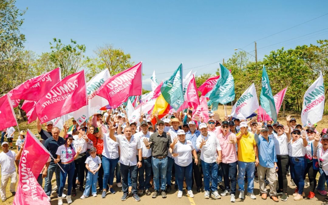 Rómulo llega a las comunidades de Las Palmas y La Mesa en Veraguas